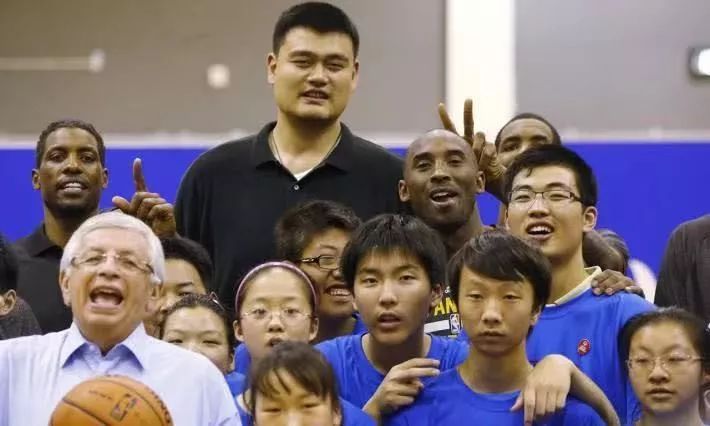 前锋nba球星_nba现役小前锋球员实力排名_nba现役小前锋前三十