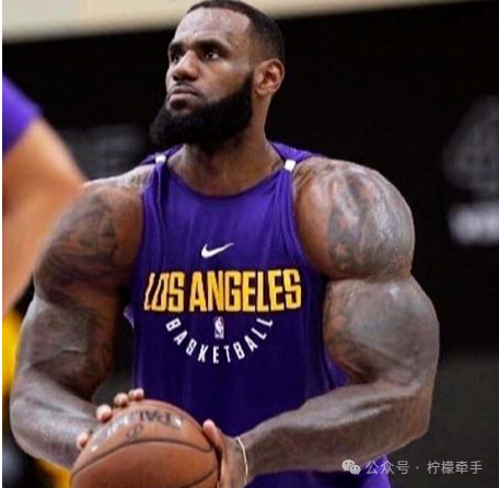 最近新出篮球电影 有nba球员的_新出的篮球电影_2020年篮球电影